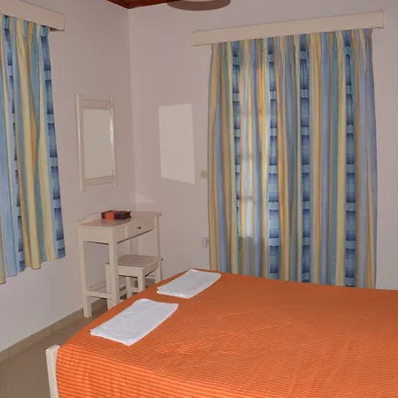 Ξενοδοχείο με διαμερίσματα The Wave Σιδάρι